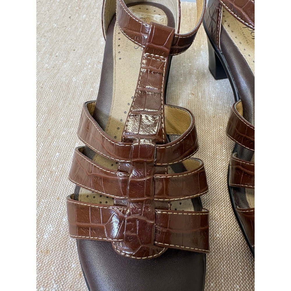 Croc Embossed Sandals Chocolate Brown T-Strap Minimalist Comfort Block Heel 7M - Picture 11 of 16